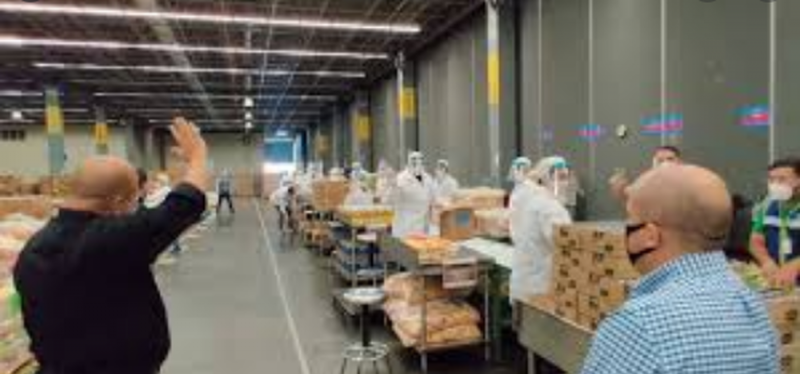 Hombre EXPLOTA contra Alfaro y es GRABADO en video 