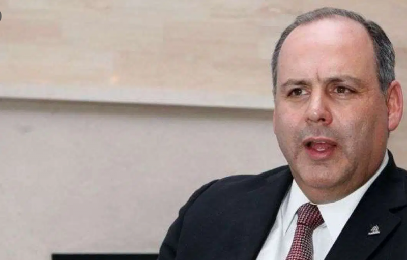 Usuarios exigen a Presidente de COPARMEX que pague sus IMPUESTOS en vez de pedir RESCATE