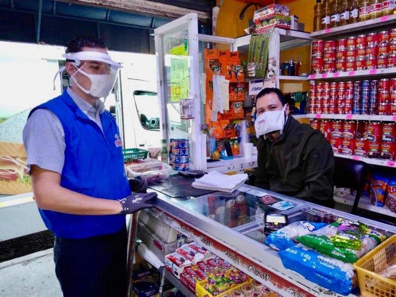 Grupo BIMBO apoya a tienditas con un MILLÓN de cubrebocas