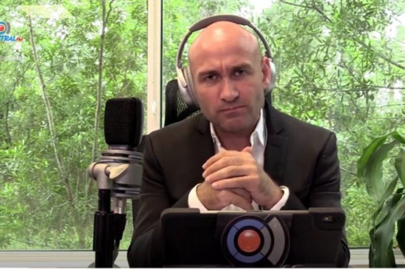 Pedro Ferriz Hijar acusa a la 4T de haber ACABADO con su matrimonio