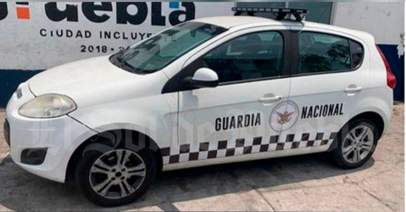 Policía DECOMISA unidad FALSA de la Guardia Nacional en Puebla