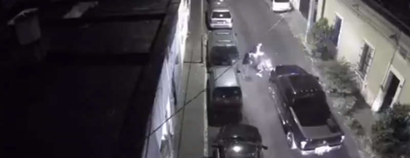 Difunden IMPACTANTE video de supuestos policías de Jalisco ejecutando a 2 jóvenes