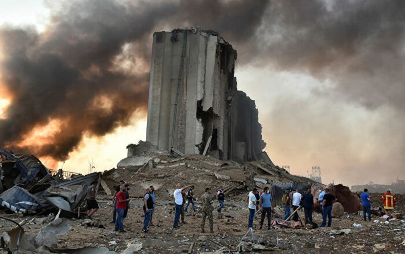 RECONOCE presidente libanés que: ´Un misil extranjero pudo ocasionar explosión en Beirut´