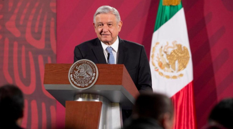 “En vez de sentirse ofendidos deberían pedir disculpas”, AMLO les tunde a “intelectuales orgánicos”