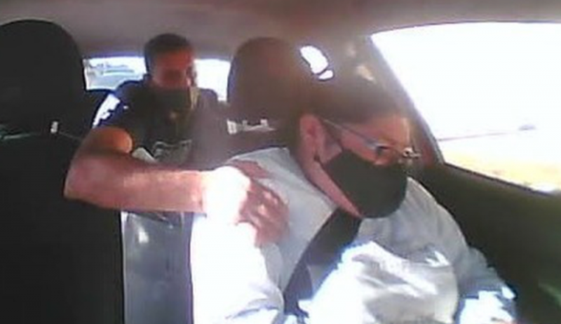 Tunden en redes a usuario de DiDi que agredió a conductora porque se pasó una vuelta (VIDEO)