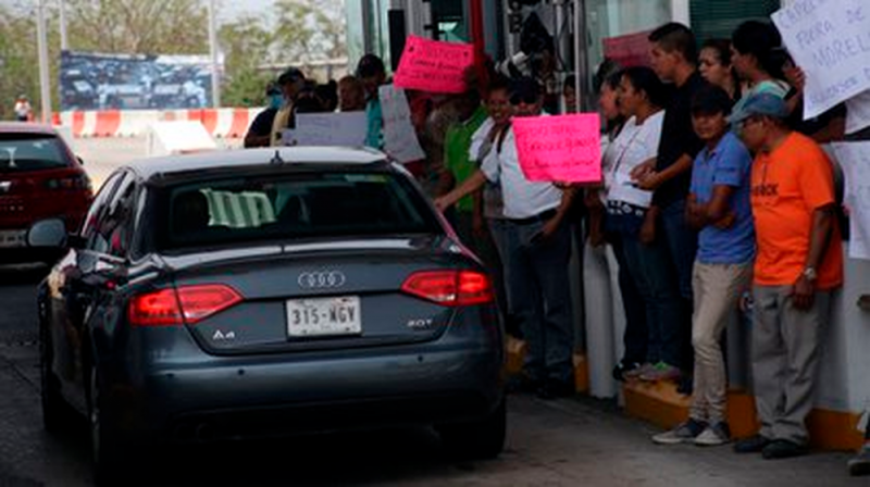 Toma de casetas tendrá castigo de hasta 7 años de cárcel y 80 mil pesos de multa