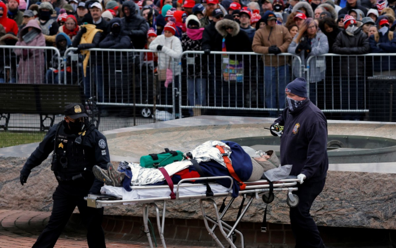 Difunden VIDEO de Mujer que murió en capitolio por un disparo en el cuello