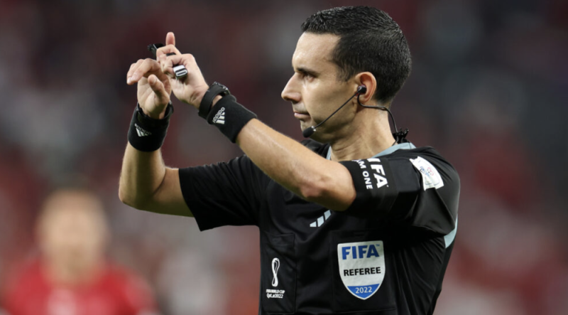 Árbitros mexicanos quedan varados en Qatar por conflicto en Medio Oriente