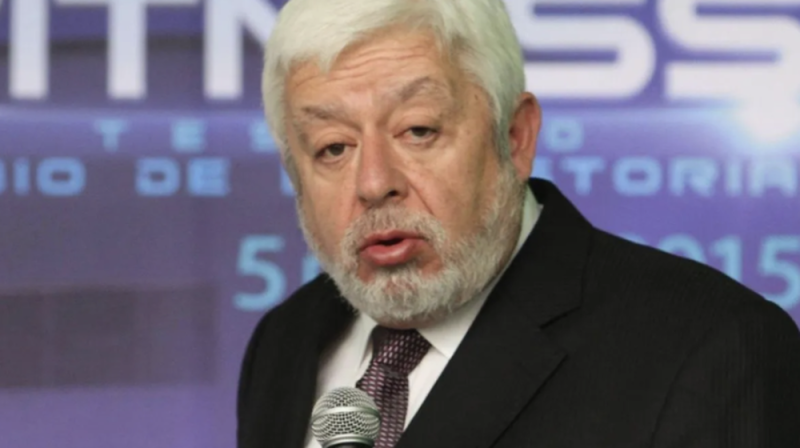 Jaime Maussan lanza fuerte advertencia sobre ovnis y puertas dimensionales