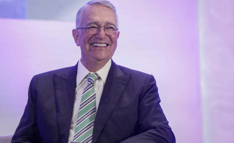 “Y nosotros conformándonos con una empacadora de frijol”: Salinas Pliego por lanzamiento de Artemis