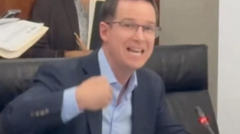 Ricardo Anaya estalla y acusa a MORENA de querer usar el dinero de tu AFORE para sus proyectos