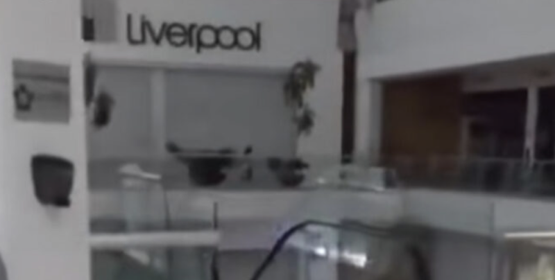  Trabajadores captan a “niña fantasma” corriendo en centro comercial mientras realizaban remodelació