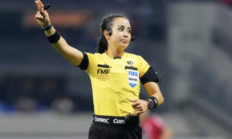 ¿Quién es Katia Itzel García? La primera árbitra mexicana en pitar en un Mundial