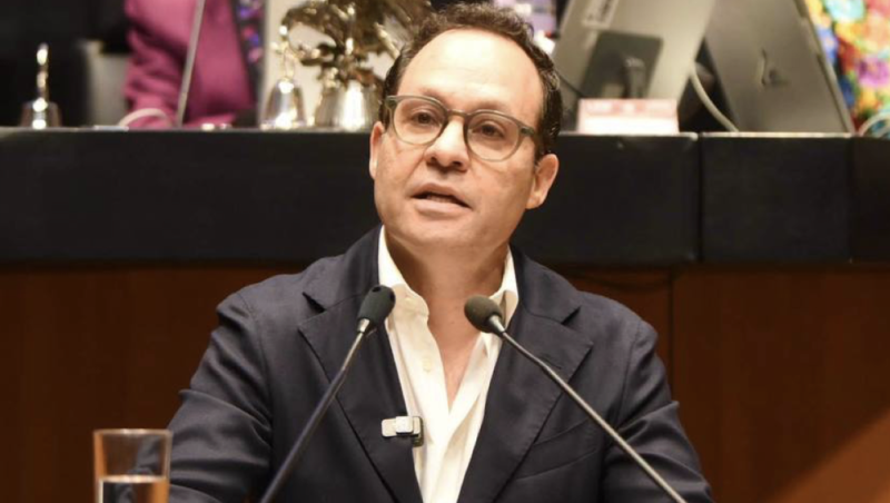 Castañeda pide ampliar plazo para el registro de líneas telefónicas móviles