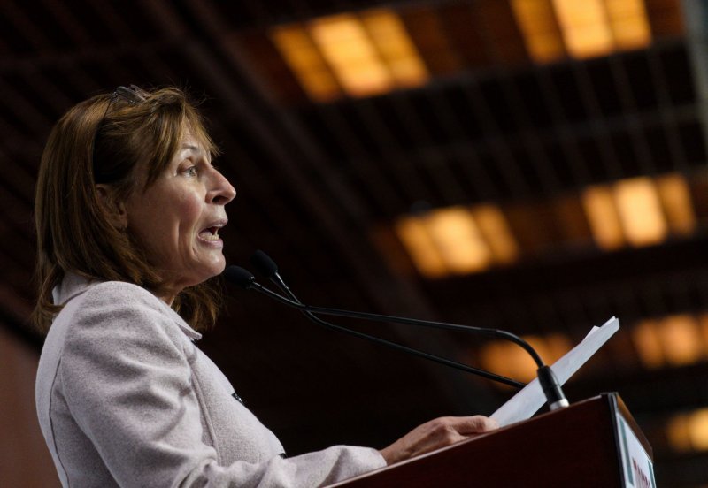 Legalizar marihuana abriría posibilidad de plantaciones de cáñamo: Tatiana Clouthier