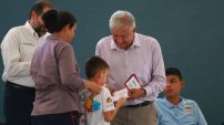Esto es lo que debes saber para tramitar la beca de tu niño de kínder, primaria y secundaria.