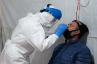 Científicos REVELAN en qué ORDEN aparecen los SÍNTOMAS del Covid