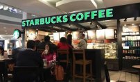 En EU y Canadá Starbucks sí pagará su sueldo a empleados, en México NO