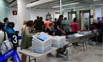 Estudio revela cuál es el lugar más anti higiénico de un aeropuerto y no son los baños. 