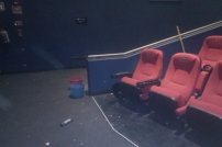 Artefacto casero detona en Cinemex de la CDMX, empleado pierde dos dedos. 