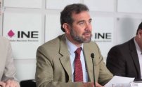 El INE le da madruguete al país para darle un partido político a Calderón y Margarita. 