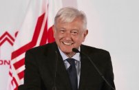 AMLO ordena despedir a todo el personal que EPN contrató en la última semana como presidente.