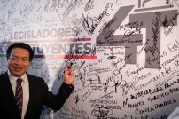 Mario Delgado (Morena) exige al PAN, al PRI y a MC reducir su presupuesto