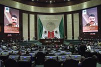 Aprueban diputados exhibir a gasolineros que venden litros de menos de litro o huachicol. 