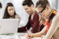 Si aún no tienes tu beca y quieres estudiar en el extranjero, esta es la última semana