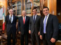 AMLO y BBVA confirman inversión por 3 mil millones de dólares para este sexenio