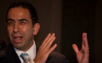 Usuarios le tunden magistralmente a Javier Lozano, le dicen ignorante, ojete, rata y cleptómano.