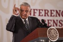 AMLO señaló que normalistas que egresen 