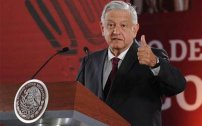 Con AMLO por ley habrá pensión y becas para quien más lo necesite. 