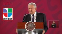 Univisión registra los derechos de conferencias de presidencia en Youtube; AMLO dice que son público