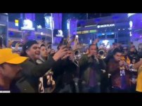 Mexicanos en Los Ángeles despiden a Kobe Bryant con Banda y le cantan “un puño de tierra”