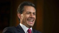 Exhiben a EPN por dar 3,300 mdp a empresa de seguridad ligada con el PRI