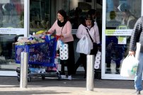 ¿Por qué compran papel higiénico en grandes cantidades por coronavirus?