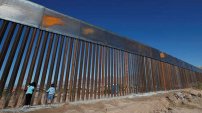 #ÚltimoMinuto Trump limita cruces de mexicanos a EU por CORONAVIRUS