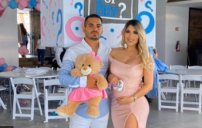 A influencer le vale la pandemia y festeja la revelación de sexo de su bebé