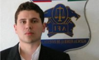 Asegura HIJO de 