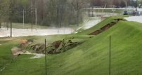 Captan momento en que se rompe una PRESA y provoca una inundación (VIDEO)