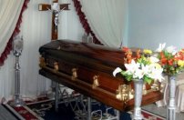 Proponen multar hasta con CÁRCEL a funerarias que entreguen CUERPOS equivocados