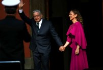 Esto es lo que cuesta el vestido que lució Beatriz Gutiérrez en el Segundo Informe de AMLO